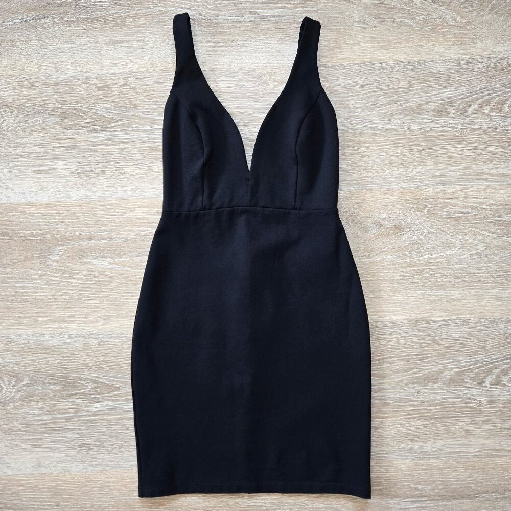 Lulus Perfect Little Black Bodycon Dress Size Small, V-Neck, Fitted Mini